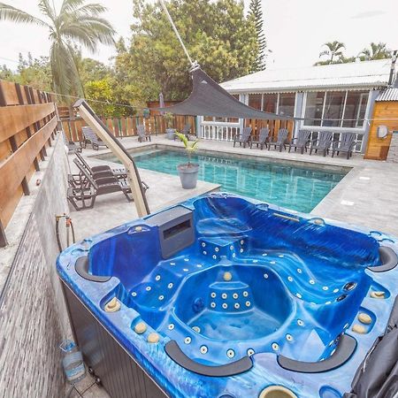 Villa L'avocat avec piscine chauffée et jacuzzi Le Tampon Exterior foto